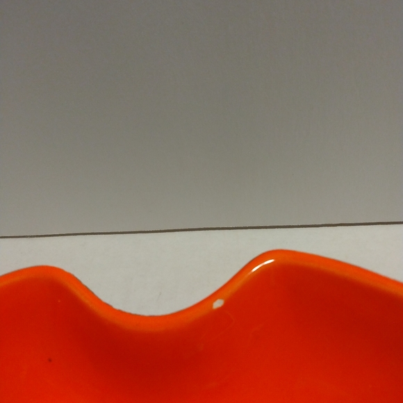 Vtg 1960s retro orange and brown ashtray. - Picture 2 of 3